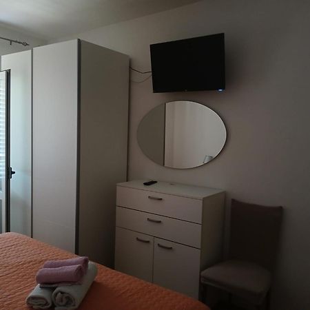 Apartments Piko2 Jelsa  Eksteriør bilde